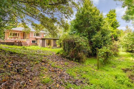 Photo of property in 60 Sylvan Crescent, Te Atatu South, Auckland, 0610