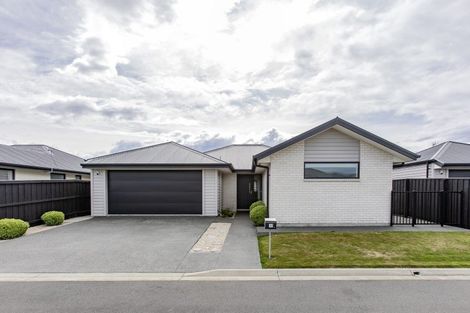 Photo of property in 17 Tutton (pvt) Mews, Rangiora, 7400