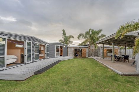 Photo of property in 5 Aquila Drive, Whitianga, 3510