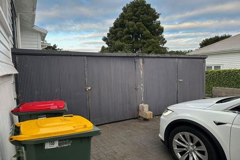 Photo of property in 155 Glenfield Road, Hillcrest, Auckland, 0626