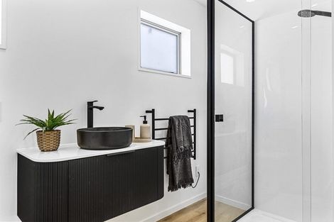 Photo of property in 143 Purchas Street, Edgeware, Christchurch, 8013