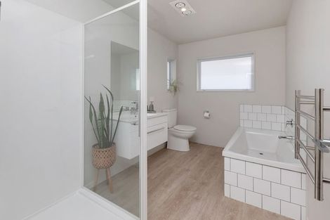 Photo of property in 12 Dune Lake Place, Ruakaka, 0116