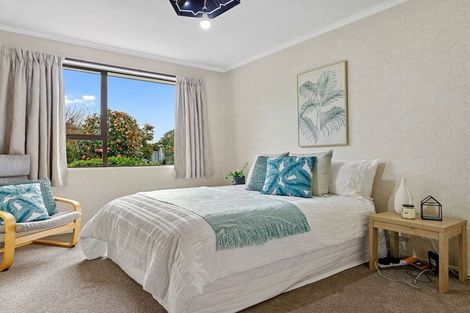 Photo of property in 31 Laing Crescent, Heathcote Valley, Christchurch, 8022