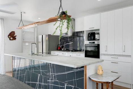 Photo of property in 2 Kohuhu Place, Motuoapa, 3382