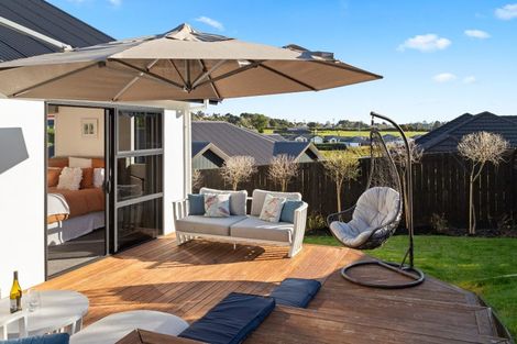 Photo of property in 23 Stockyard Crescent, Pukekohe, 2120