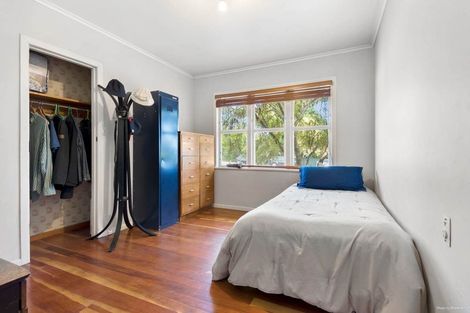 Photo of property in 17 Mildmay Road, Henderson, Auckland, 0610