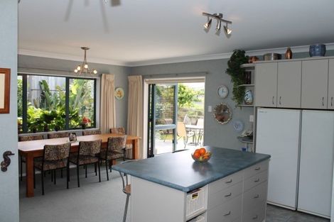 Photo of property in 8 Workman Way, Onerahi, Whangarei, 0110