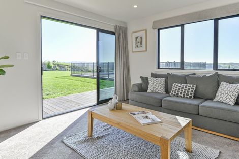 Photo of property in 69a Pirau Road, Fernhill, Napier, 4183