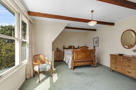 Photo of property in 51 Awa Road, Karaka Bays, Wellington, 6022