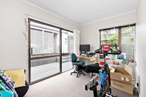 Photo of property in 1612a Great North Road, Waterview, Auckland, 1026