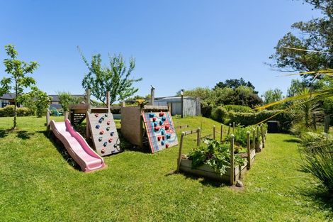 Photo of property in 18 Te Harawira Street, Otaki, 5512