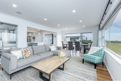 Photo of property in 60 Le Quesne Road, Bay View, Napier, 4104