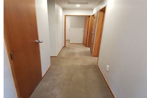 Photo of property in 86 Omapere Street, Whitby, Porirua, 5024