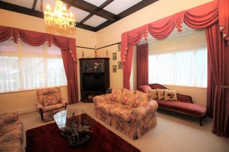 Photo of property in 27 Victoria Avenue, Dannevirke, 4930