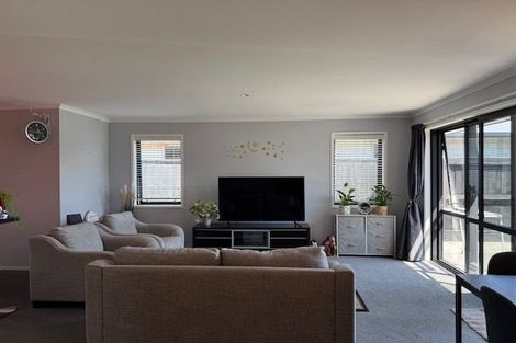 Photo of property in 35 Te Wharo Drive, Papamoa, 3118