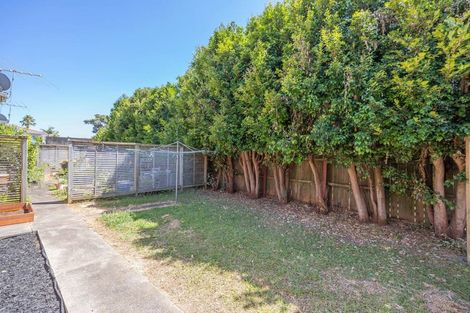 Photo of property in 2/15 Dominion Street, Takapuna, Auckland, 0622