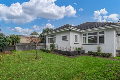 Photo of property in 6 Franklin Avenue, Hokowhitu, Palmerston North, 4410