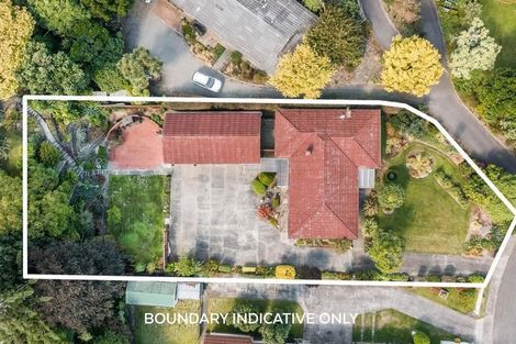 Photo of property in 11 Iti Grove, Waikanae, 5036