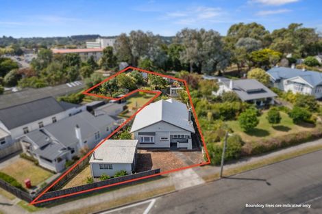 Photo of property in 1 Tawa Street, Gonville, Whanganui, 4501