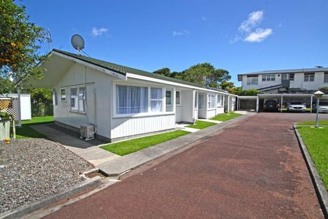 Photo of property in 5a Trafalgar Street, Westown, New Plymouth, 4310