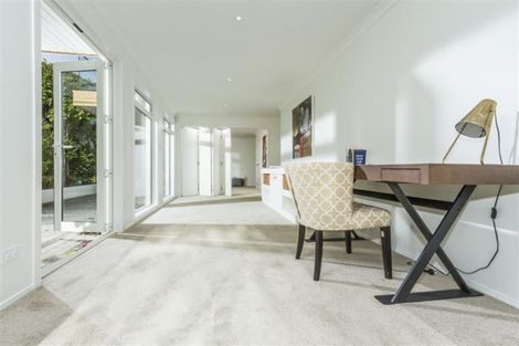 Photo of property in 15 The Strand, Takapuna, Auckland, 0622