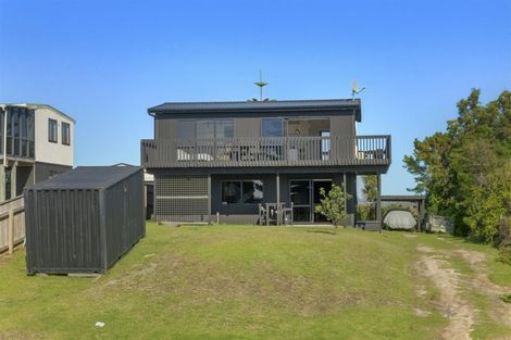 Photo of property in 398 Pukehina Parade, Pukehina, Te Puke, 3189