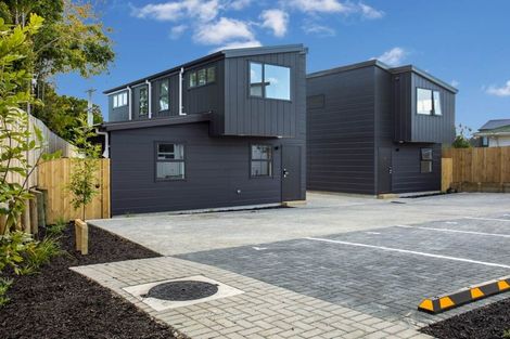 Photo of property in 1/129 Lancaster Road, Beach Haven, Auckland, 0626