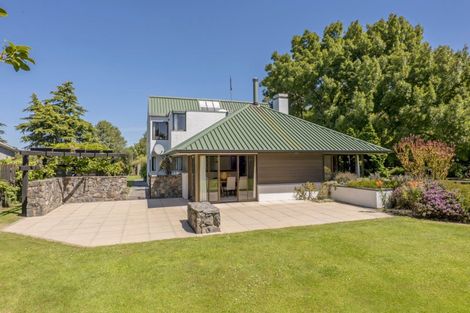 Photo of property in 13 Avoca Place, Darfield, 7510