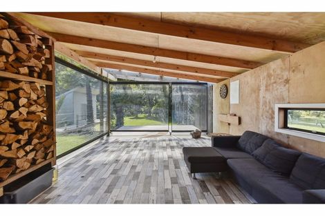 Photo of property in 7 Maraetai Place, Port Waikato, Tuakau, 2695