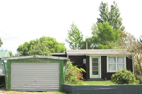 Photo of property in 37 Kings Avenue, Waikuku Beach, 7402