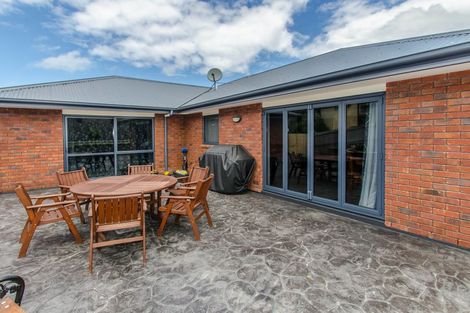 Photo of property in 1 Holyport Close, Fairfield, Dunedin, 9018