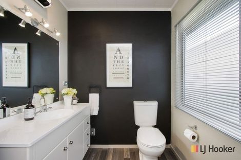 Photo of property in 287 Seaforth Road, Waihi Beach, 3611