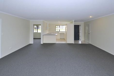 Photo of property in 1/11 Roanoke Way, Albany, Auckland, 0632