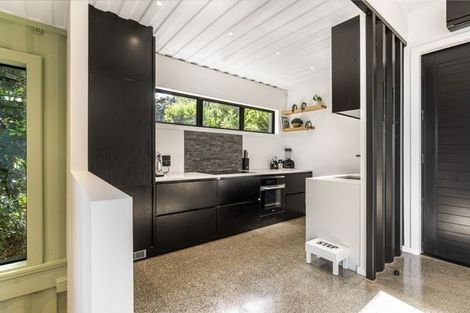 Photo of property in 14 Okoka Road, Omiha, Waiheke Island, 1081