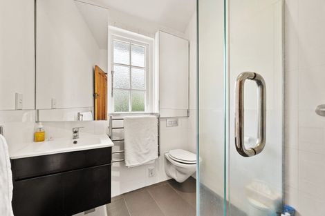 Photo of property in 54 Aurora Terrace, Kelburn, Wellington, 6012