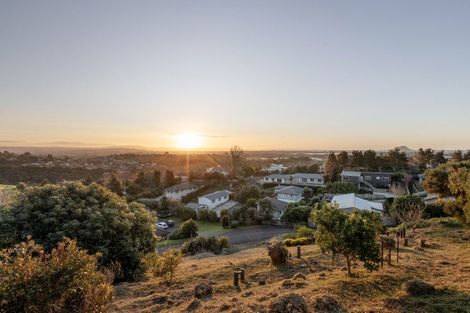 Photo of property in 5 Flight Valley Way, Welcome Bay, Tauranga, 3175