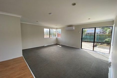 Photo of property in 141 Aviemore Drive, Highland Park, Auckland, 2010