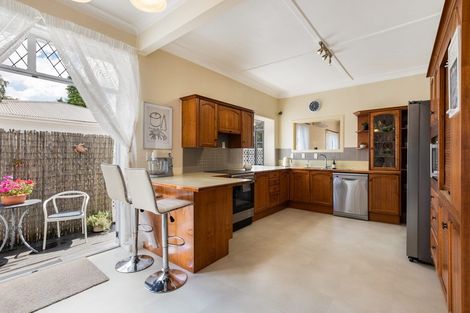 Photo of property in 129 Victoria Street, Cambridge, 3434