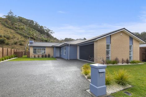 Photo of property in 21 Brian Morgan Terrace, Wainuiomata, Lower Hutt, 5014