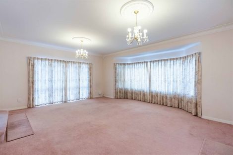 Photo of property in 14 Javelin Place, West Harbour, Auckland, 0618