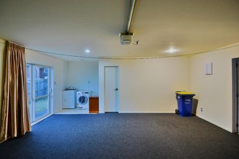 Photo of property in 16 Loughros Place, Pinehill, Auckland, 0632