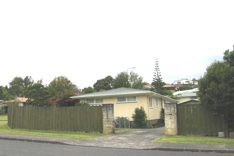 Photo of property in 7 Sequoia Place, Sunnynook, Auckland, 0620