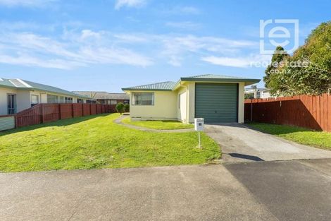 Photo of property in 16 Josie Lane, Manurewa, Auckland, 2102