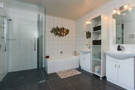 Photo of property in 87 Merlot Drive, Greenmeadows, Napier, 4112