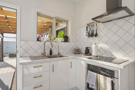 Photo of property in 37 Prince Albert Road, Saint Kilda, Dunedin, 9012