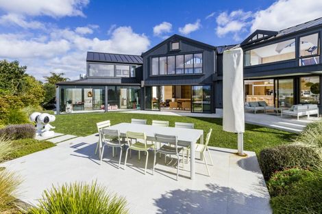 Photo of property in 19 Brighton Terrace, Mairangi Bay, Auckland, 0630