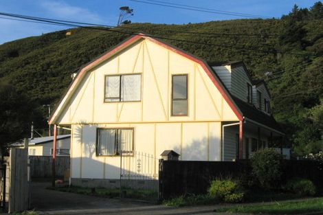 Photo of property in 40 Eldon Grove, Taita, Lower Hutt, 5019