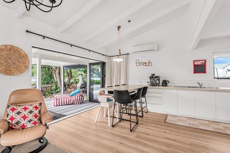 Photo of property in 1 Manaia Road, Tairua, 3508