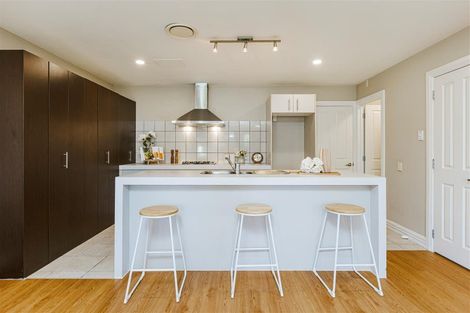 Photo of property in 10 Leneford Drive, East Tamaki, Auckland, 2013