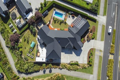 Photo of property in 71 Alan Livingston Drive, Cambridge, 3434